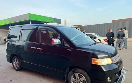 Toyota Voxy II, 2007 год, 1 000 000 рублей, 3 фотография