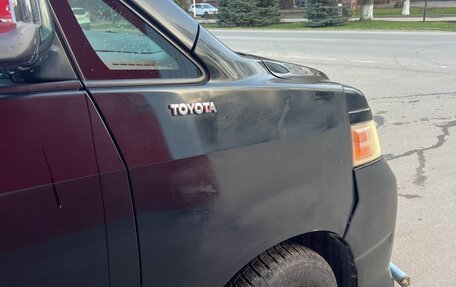 Toyota Voxy II, 2007 год, 1 000 000 рублей, 8 фотография