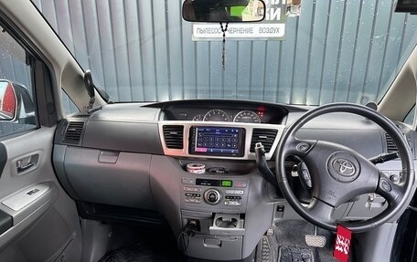 Toyota Voxy II, 2007 год, 1 000 000 рублей, 10 фотография