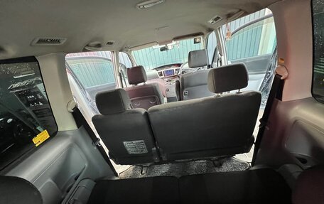 Toyota Voxy II, 2007 год, 1 000 000 рублей, 11 фотография