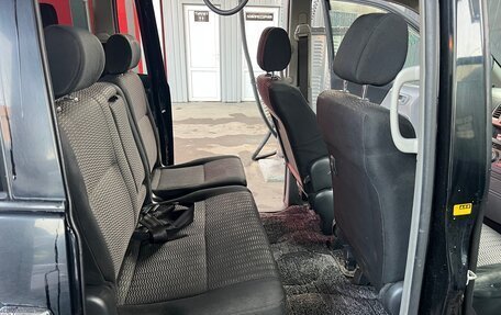 Toyota Voxy II, 2007 год, 1 000 000 рублей, 13 фотография