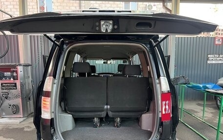 Toyota Voxy II, 2007 год, 1 000 000 рублей, 14 фотография