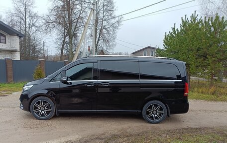 Mercedes-Benz V-Класс, 2019 год, 7 450 000 рублей, 9 фотография