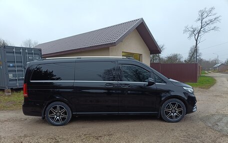 Mercedes-Benz V-Класс, 2019 год, 7 450 000 рублей, 10 фотография