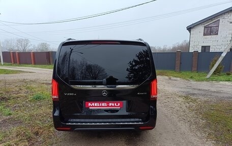 Mercedes-Benz V-Класс, 2019 год, 7 450 000 рублей, 16 фотография