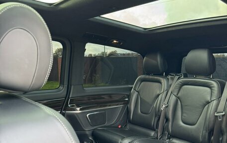 Mercedes-Benz V-Класс, 2019 год, 7 450 000 рублей, 28 фотография