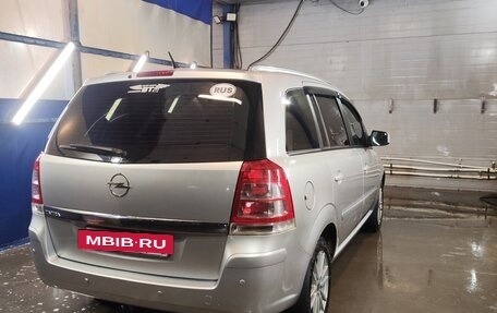 Opel Zafira B, 2012 год, 650 000 рублей, 3 фотография