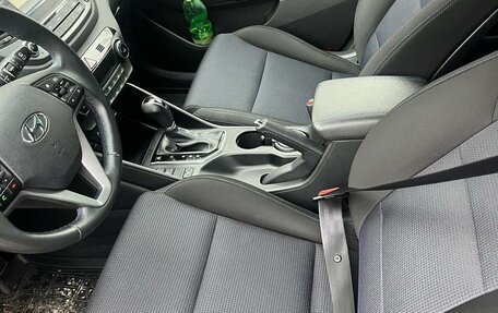 Hyundai Tucson III, 2017 год, 1 950 000 рублей, 6 фотография