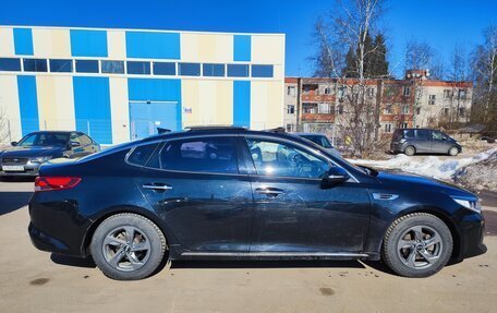 KIA K5 II, 2016 год, 1 600 000 рублей, 6 фотография