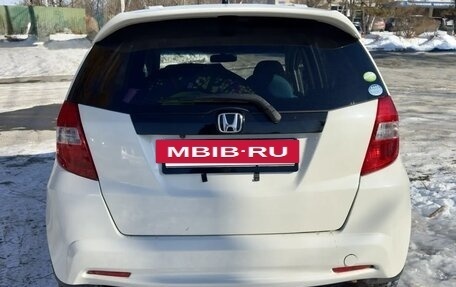 Honda Fit III, 2011 год, 650 000 рублей, 2 фотография
