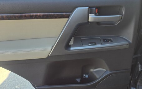 Toyota Land Cruiser 200, 2008 год, 2 650 000 рублей, 6 фотография