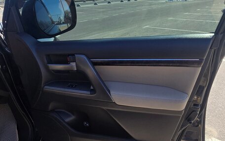 Toyota Land Cruiser 200, 2008 год, 2 650 000 рублей, 7 фотография