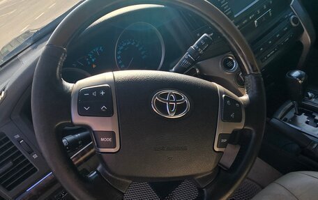 Toyota Land Cruiser 200, 2008 год, 2 650 000 рублей, 15 фотография