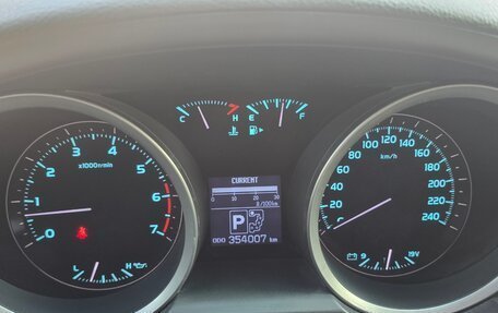 Toyota Land Cruiser 200, 2008 год, 2 650 000 рублей, 17 фотография