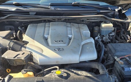 Toyota Land Cruiser 200, 2008 год, 2 650 000 рублей, 18 фотография