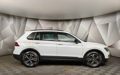 Volkswagen Tiguan II, 2020 год, 1 995 000 рублей, 6 фотография