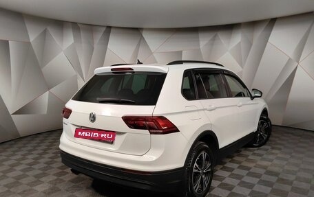 Volkswagen Tiguan II, 2020 год, 1 995 000 рублей, 2 фотография