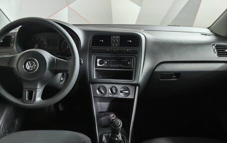 Volkswagen Polo VI (EU Market), 2013 год, 750 000 рублей, 14 фотография