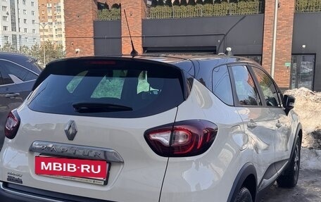 Renault Kaptur I рестайлинг, 2019 год, 1 550 000 рублей, 4 фотография