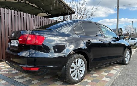 Volkswagen Jetta VI, 2013 год, 1 050 000 рублей, 3 фотография