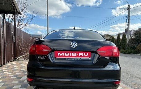 Volkswagen Jetta VI, 2013 год, 1 050 000 рублей, 4 фотография