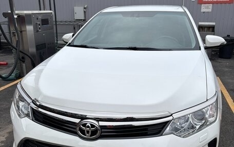 Toyota Camry, 2015 год, 2 950 000 рублей, 4 фотография