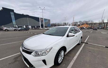 Toyota Camry, 2015 год, 2 950 000 рублей, 11 фотография