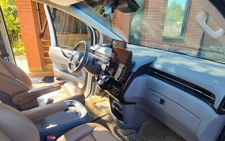 Hyundai Staria, 2021 год, 5 500 000 рублей, 10 фотография