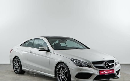 Mercedes-Benz E-Класс, 2015 год, 3 077 077 рублей, 1 фотография