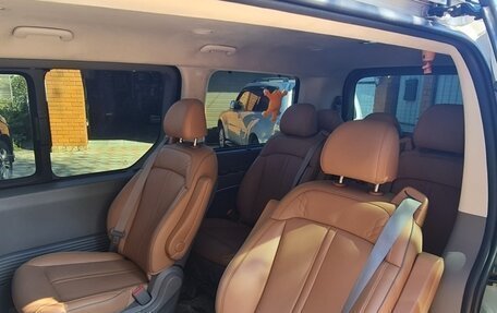 Hyundai Staria, 2021 год, 5 500 000 рублей, 24 фотография