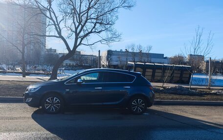 Opel Astra J, 2011 год, 850 000 рублей, 17 фотография