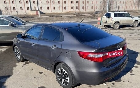 KIA Rio III рестайлинг, 2013 год, 620 000 рублей, 3 фотография