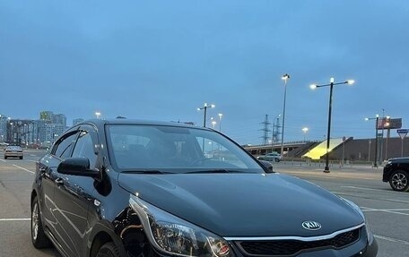 KIA Rio IV, 2019 год, 1 550 000 рублей, 3 фотография