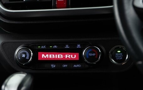 Toyota Raize I, 2020 год, 1 749 999 рублей, 18 фотография