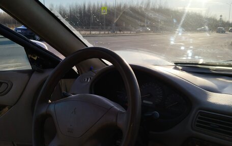 Mitsubishi Galant VIII, 2001 год, 400 000 рублей, 6 фотография