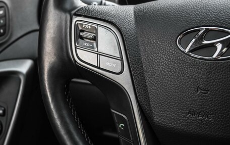 Hyundai Santa Fe III рестайлинг, 2017 год, 2 299 000 рублей, 14 фотография