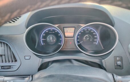 Hyundai ix35 I рестайлинг, 2011 год, 1 100 000 рублей, 12 фотография