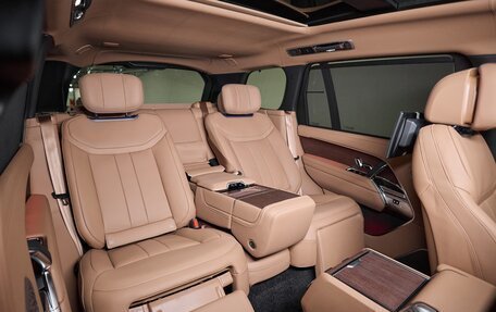 Land Rover Range Rover IV рестайлинг, 2025 год, 27 250 000 рублей, 39 фотография