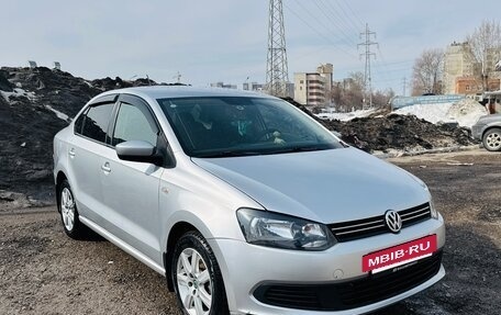 Volkswagen Polo VI (EU Market), 2013 год, 800 000 рублей, 2 фотография