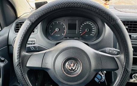 Volkswagen Polo VI (EU Market), 2013 год, 800 000 рублей, 10 фотография