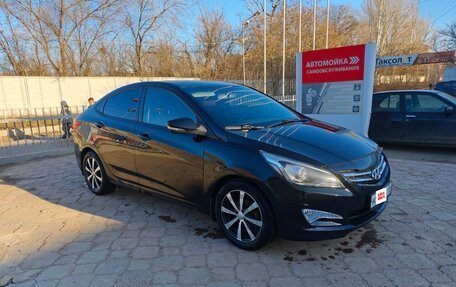 Hyundai Solaris II рестайлинг, 2015 год, 930 000 рублей, 3 фотография