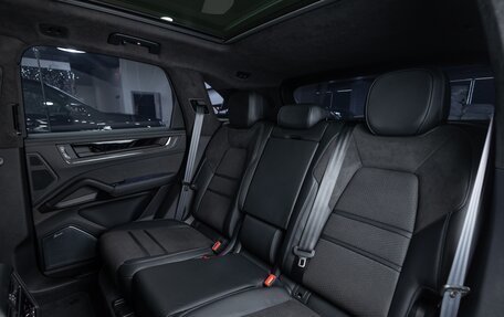 Porsche Cayenne III, 2026 год, 26 490 000 рублей, 30 фотография