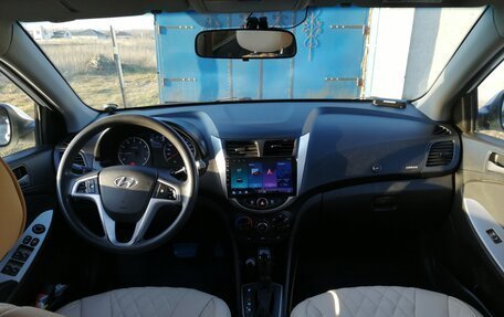 Hyundai Solaris II рестайлинг, 2015 год, 1 200 000 рублей, 7 фотография