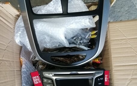 Hyundai Solaris II рестайлинг, 2015 год, 1 200 000 рублей, 12 фотография