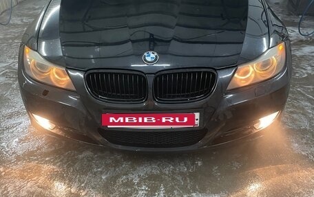 BMW 3 серия, 2009 год, 800 000 рублей, 10 фотография