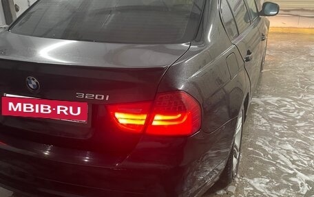BMW 3 серия, 2009 год, 800 000 рублей, 8 фотография