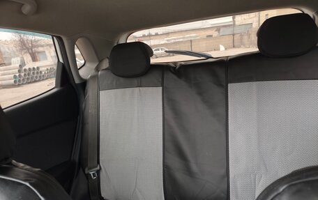 KIA Rio III рестайлинг, 2015 год, 780 000 рублей, 19 фотография