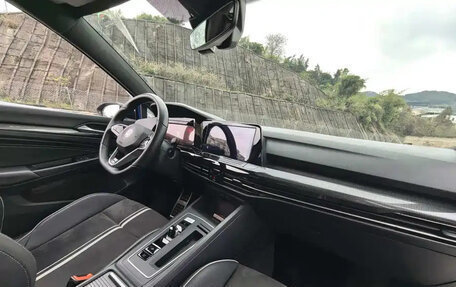 Volkswagen Golf VIII, 2022 год, 1 820 099 рублей, 10 фотография