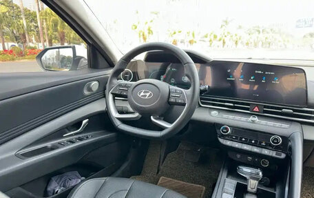 Hyundai Elantra, 2023 год, 1 512 069 рублей, 8 фотография