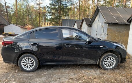 KIA Rio IV, 2018 год, 1 350 000 рублей, 3 фотография